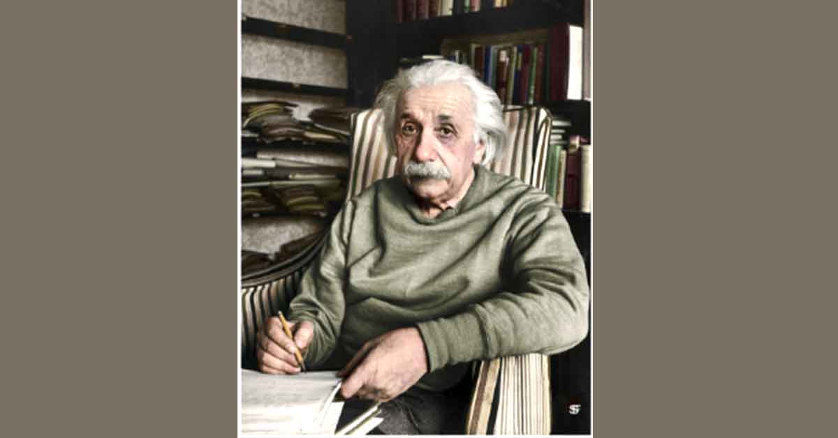 Albert Einstein born in what country | Full Biography